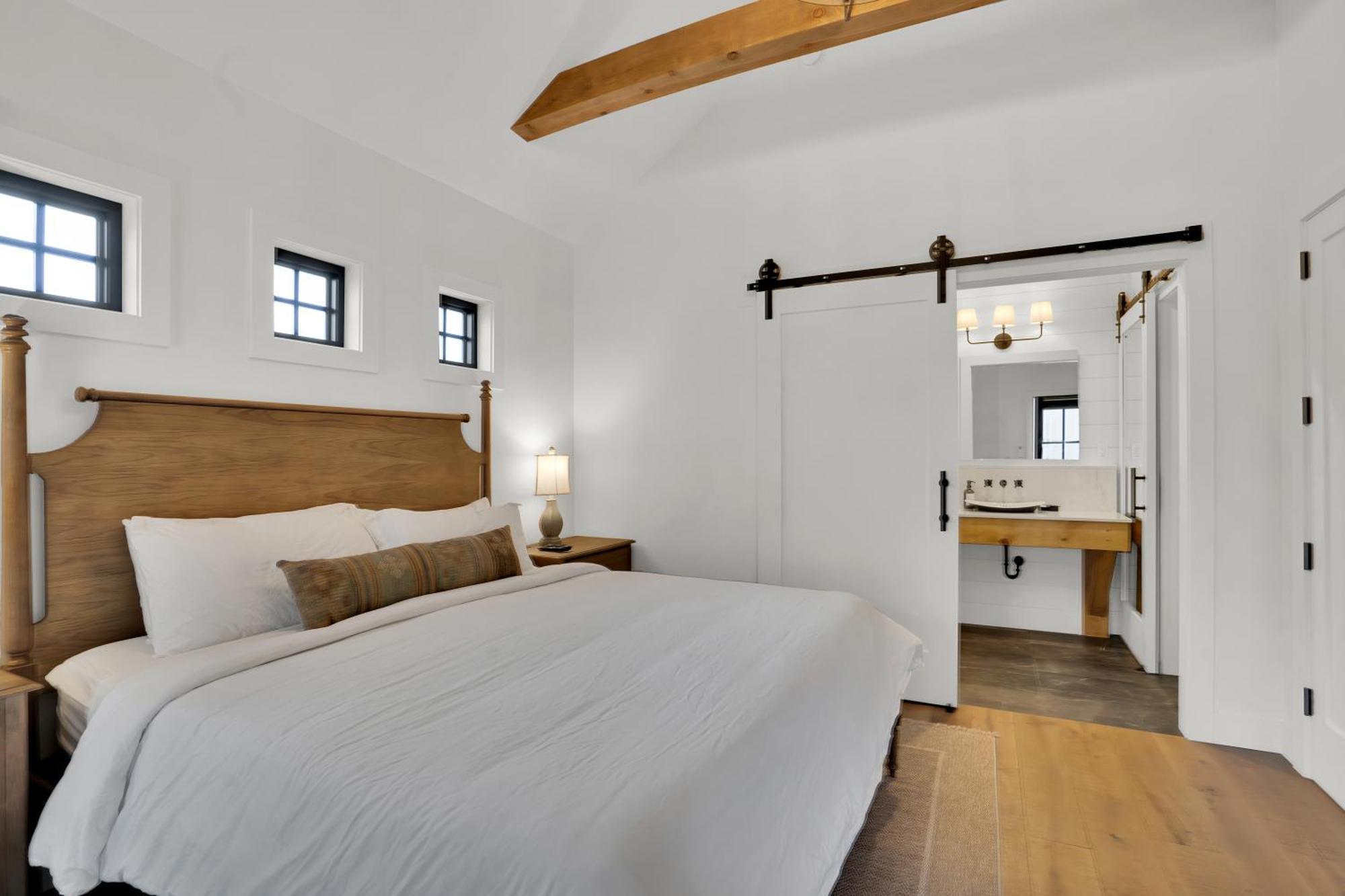 The Scout Boutique Cottages Систърс Екстериор снимка