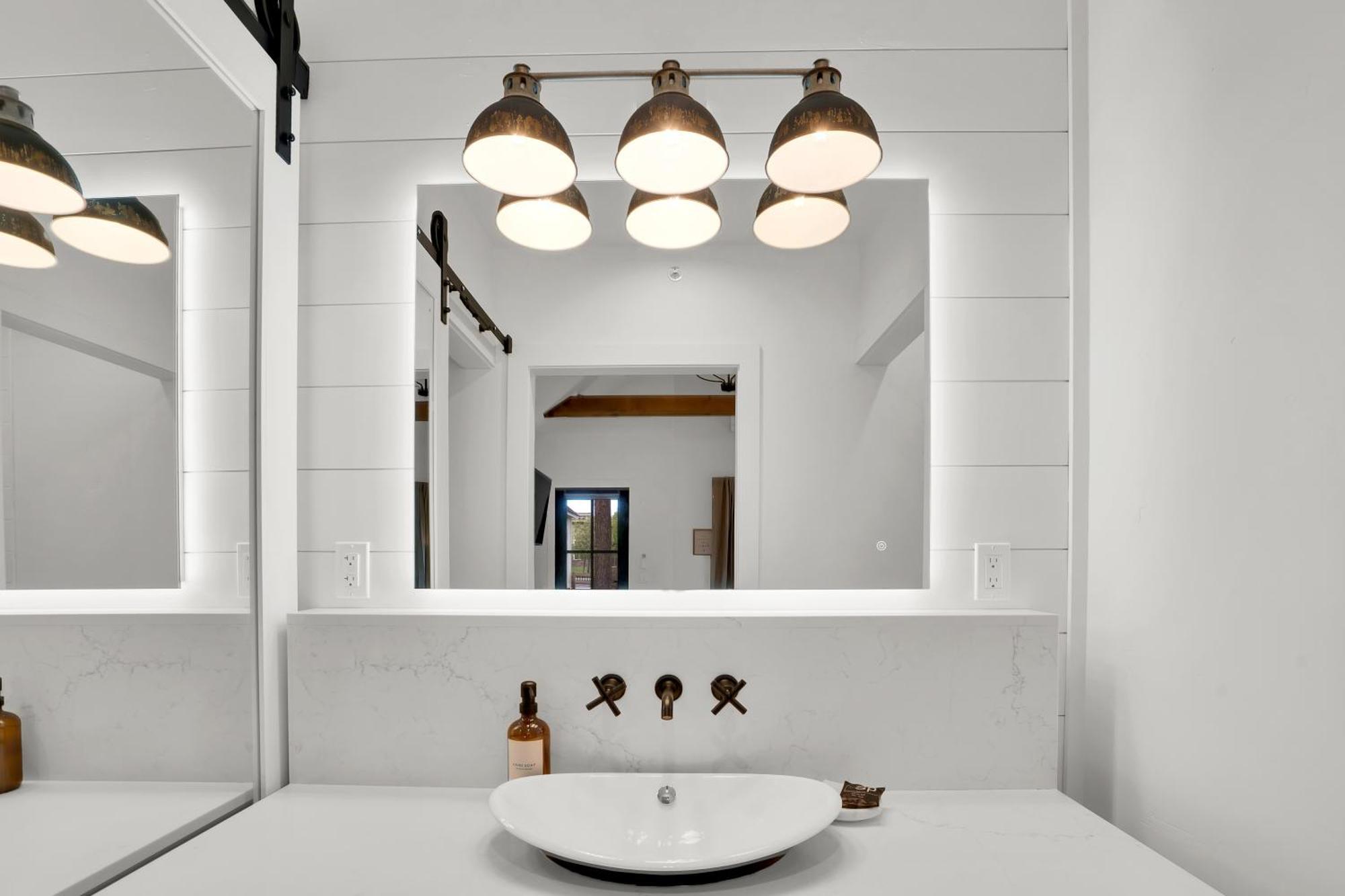 The Scout Boutique Cottages Систърс Екстериор снимка