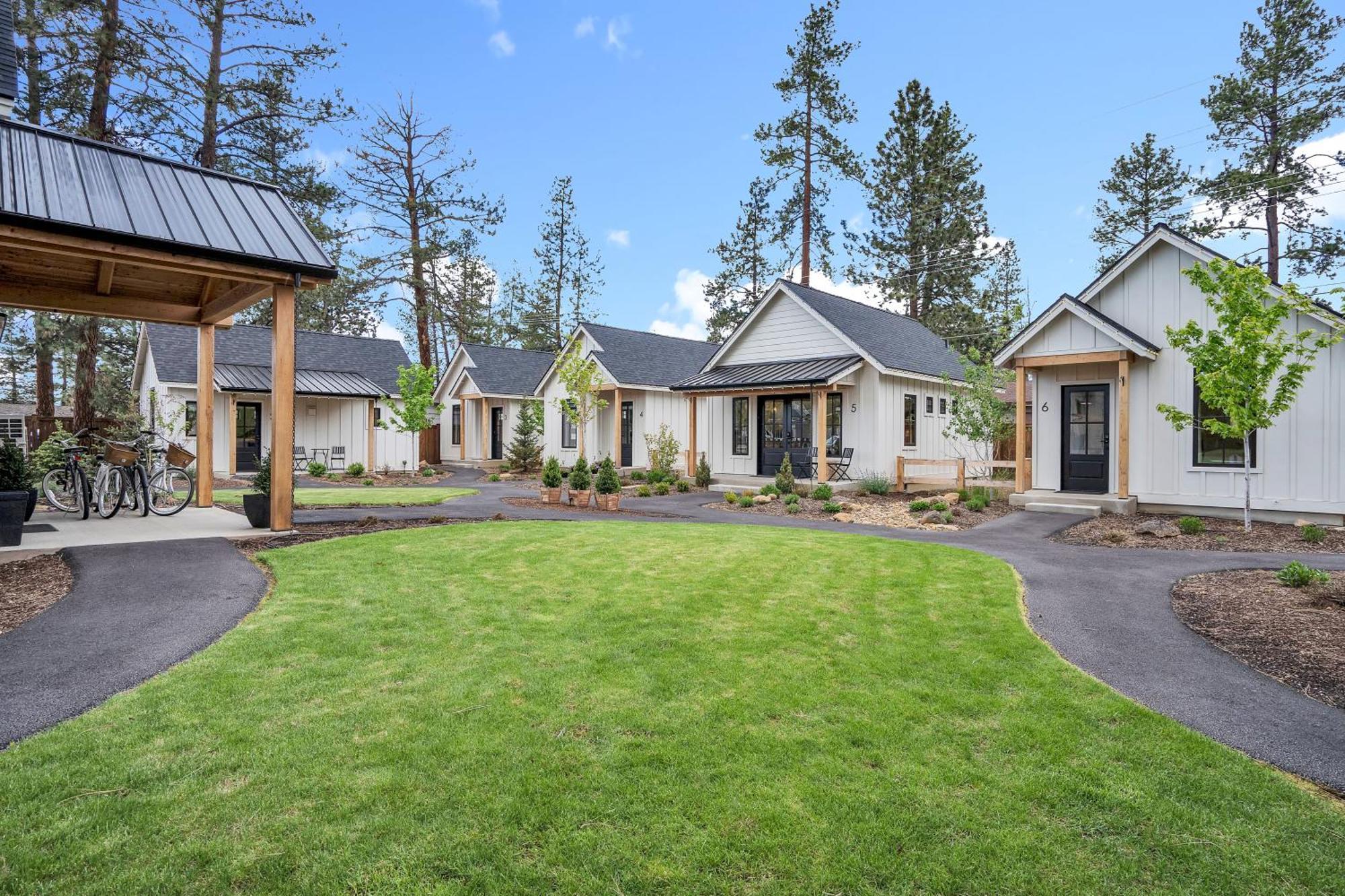 The Scout Boutique Cottages Систърс Екстериор снимка