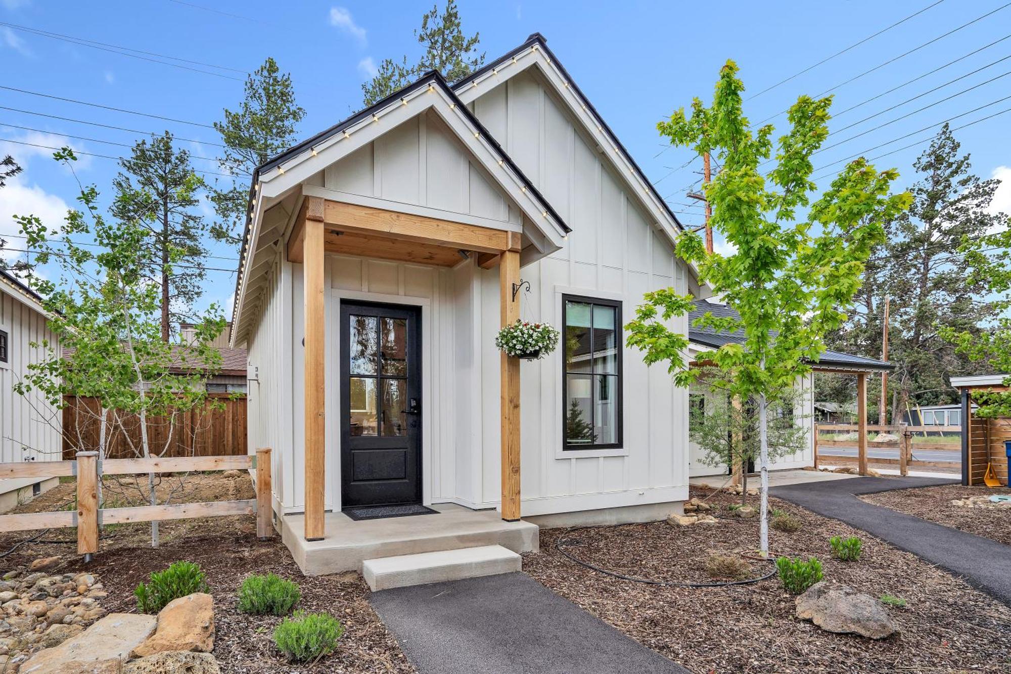 The Scout Boutique Cottages Систърс Екстериор снимка