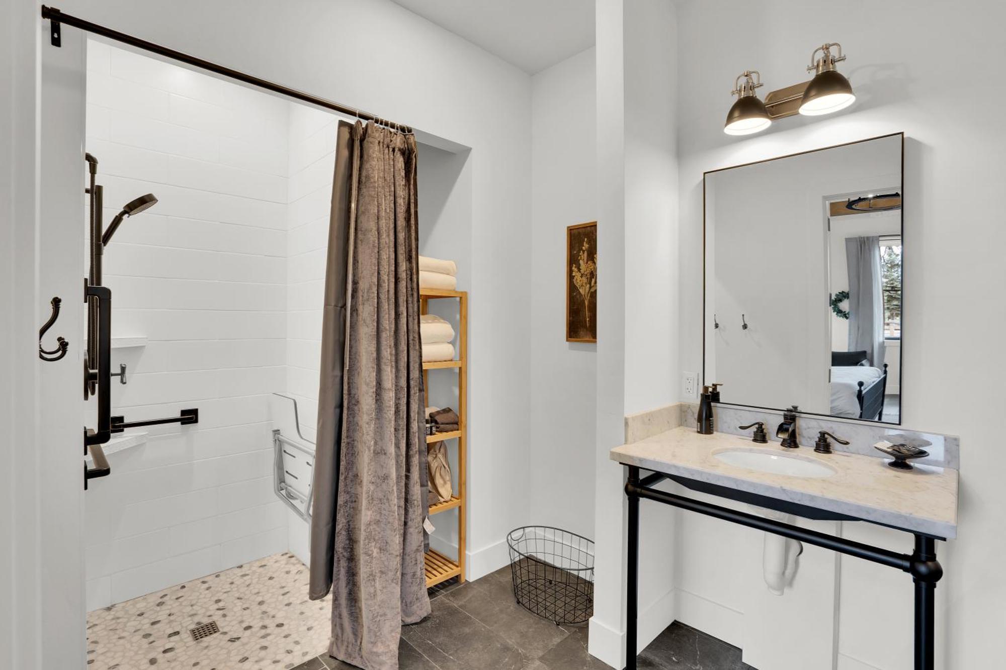 The Scout Boutique Cottages Систърс Екстериор снимка